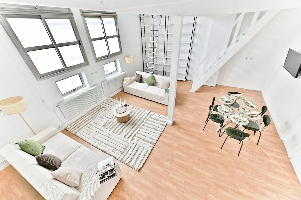Charming Very Spacious Apartment, Paris 9Eme