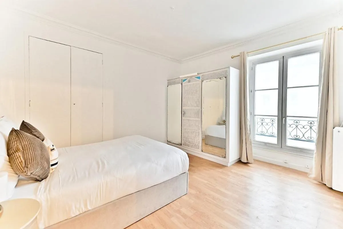 Apartmán Charming Very Spacious Apartment, Paris 9Eme