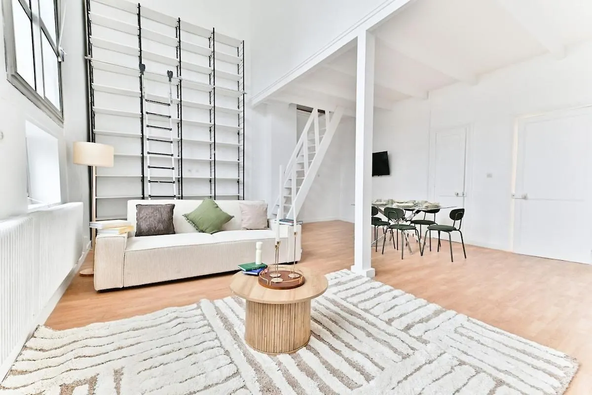 Apartamento Charming Very Spacious Apartment, Paris 9Eme França