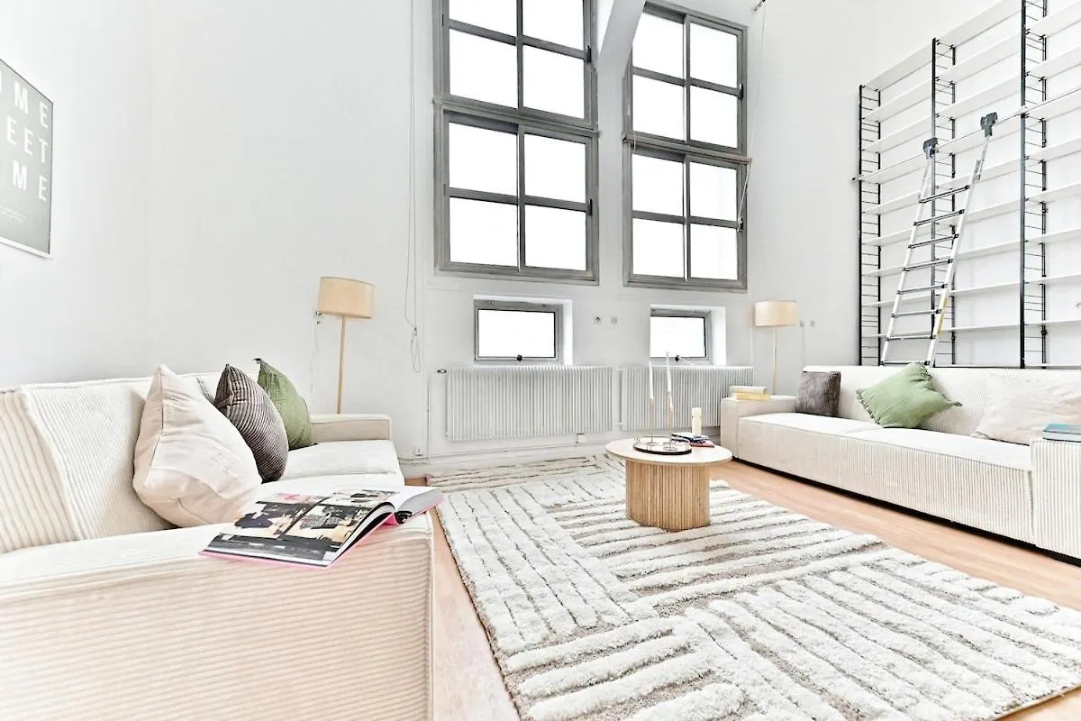 Apartamento Charming Very Spacious Apartment, Paris 9Eme